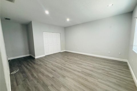 Casa en alquiler en Tampa, Florida, 4 dormitorios, 148.27 m2 № 2104986 - foto 10