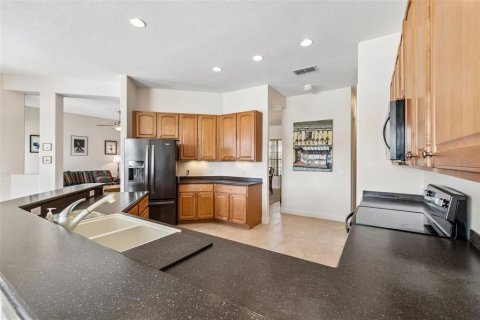 Villa ou maison à vendre à Kissimmee, Floride: 3 chambres, 227.98 m2 № 2110641 - photo 17