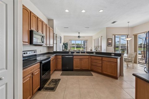 Villa ou maison à vendre à Kissimmee, Floride: 3 chambres, 227.98 m2 № 2110641 - photo 20