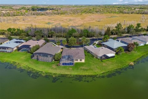 Villa ou maison à vendre à Kissimmee, Floride: 3 chambres, 227.98 m2 № 2110641 - photo 3