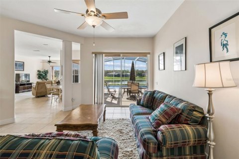 Villa ou maison à vendre à Kissimmee, Floride: 3 chambres, 227.98 m2 № 2110641 - photo 7