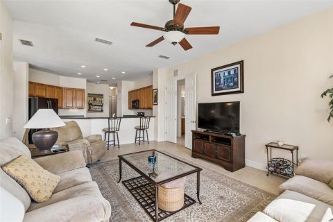 Villa ou maison à vendre à Kissimmee, Floride: 3 chambres, 227.98 m2 № 2110641 - photo 14