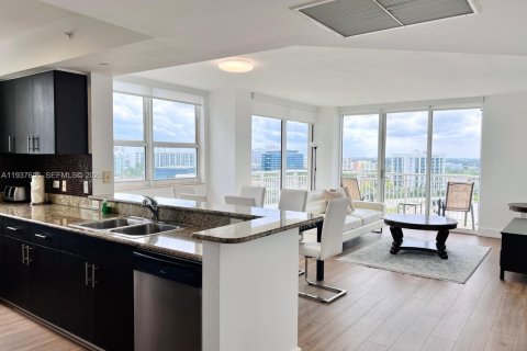 Condo in Aventura, Florida, 2 bedrooms  № 2002666 - photo 6