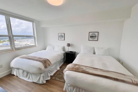 Condo in Aventura, Florida, 2 bedrooms  № 2002666 - photo 11