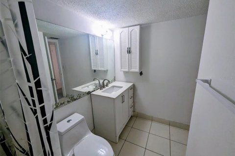 Condo in Fort Myers, Florida, 1 bedroom  № 2097187 - photo 8