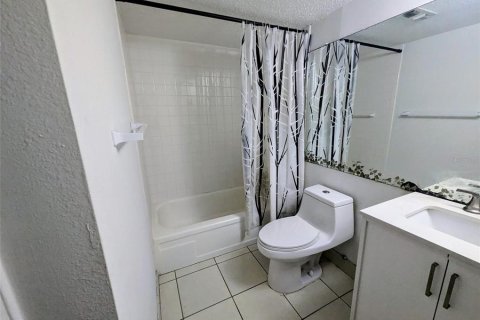 Condo in Fort Myers, Florida, 1 bedroom  № 2097187 - photo 9
