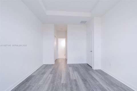 Adosado en venta en Miami, Florida, 4 dormitorios, 169.08 m2 № 1985992 - foto 20
