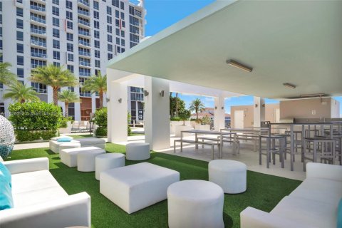 Copropriété à vendre à Miami, Floride: 3 chambres, 139.82 m2 № 1958213 - photo 3