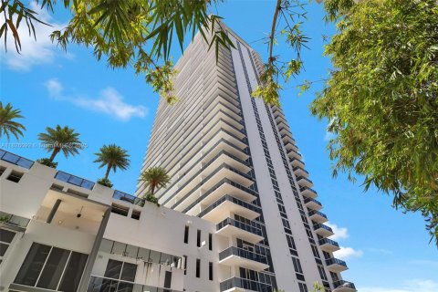 Copropriété à vendre à Miami, Floride: 3 chambres, 139.82 m2 № 1958213 - photo 2
