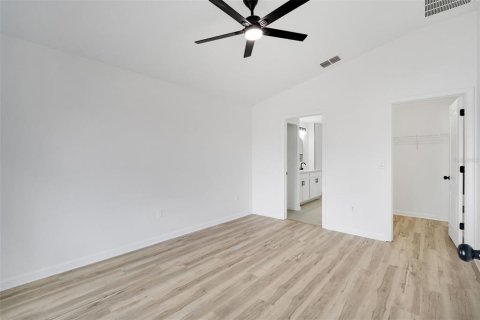 House in Lakeland, Florida 4 bedrooms, 147.16 sq.m. № 1912801 - photo 22