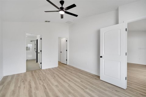 House in Lakeland, Florida 4 bedrooms, 147.16 sq.m. № 1912801 - photo 23