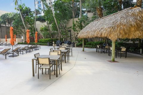 Снять в аренду кондоминиум в Майами, Флорида 1 спальня, 64.1м2, № 2005747 - фото 26