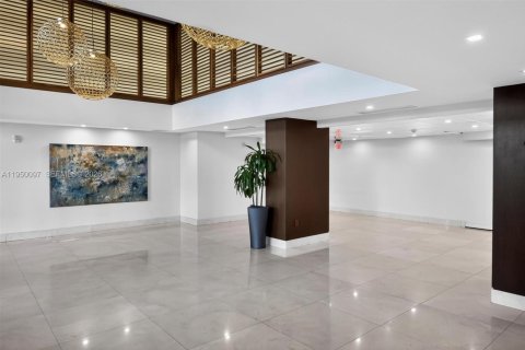 Снять в аренду кондоминиум в Майами, Флорида 1 спальня, 64.1м2, № 2005747 - фото 2