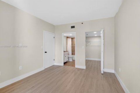 Снять в аренду кондоминиум в Майами, Флорида 1 спальня, 64.1м2, № 2005747 - фото 20