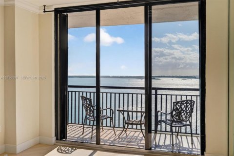 Снять в аренду кондоминиум в Майами, Флорида 1 спальня, 64.1м2, № 2005747 - фото 11