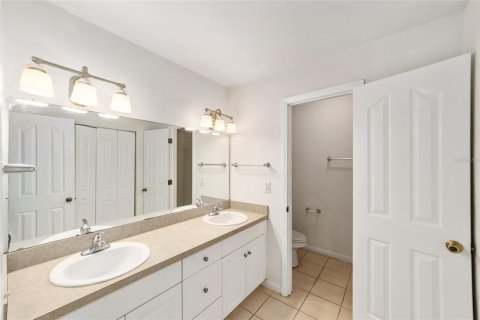 Copropriété à vendre à Gainesville, Floride: 4 chambres, 152.17 m2 № 1903075 - photo 23