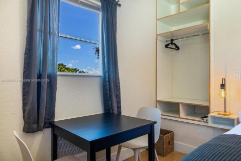 Купить коммерческую недвижимость в Форт-Лодердейл, Флорида № 2014342 - фото 28