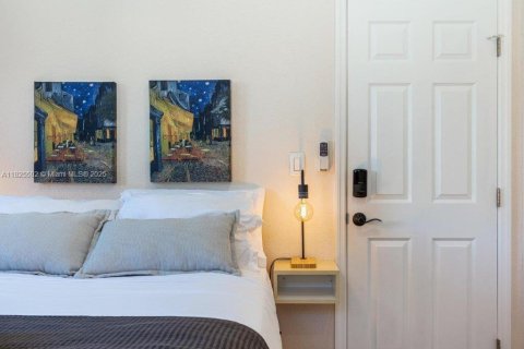 Купить коммерческую недвижимость в Форт-Лодердейл, Флорида № 2014342 - фото 27