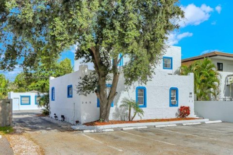 Купить коммерческую недвижимость в Форт-Лодердейл, Флорида № 2014342 - фото 2