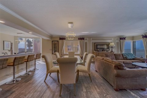 Condominio en alquiler en North Redington Beach, Florida, 3 dormitorios, 219.25 m2 № 1772097 - foto 17