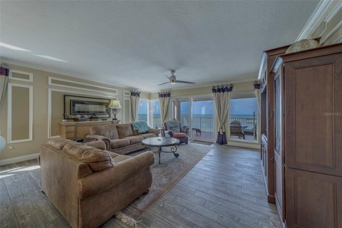 Condominio en alquiler en North Redington Beach, Florida, 3 dormitorios, 219.25 m2 № 1772097 - foto 21