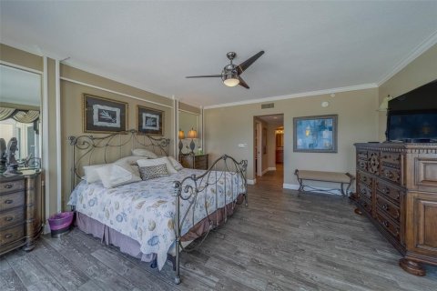 Condominio en alquiler en North Redington Beach, Florida, 3 dormitorios, 219.25 m2 № 1772097 - foto 23