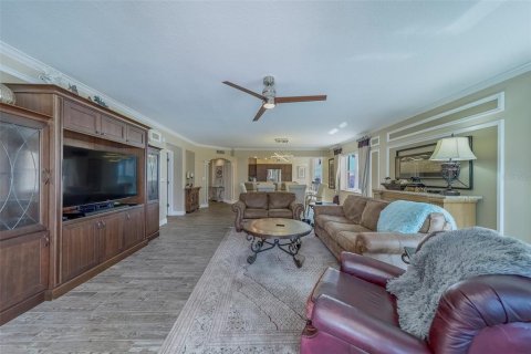 Condominio en alquiler en North Redington Beach, Florida, 3 dormitorios, 219.25 m2 № 1772097 - foto 22
