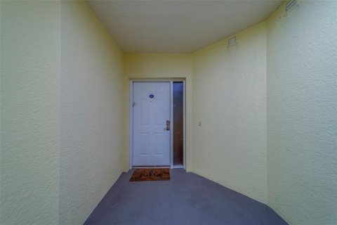 Condominio en alquiler en North Redington Beach, Florida, 3 dormitorios, 219.25 m2 № 1772097 - foto 4