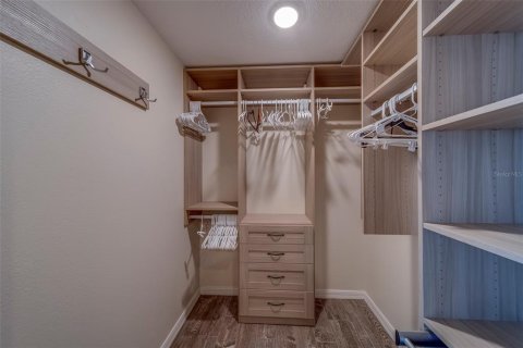 Condominio en alquiler en North Redington Beach, Florida, 3 dormitorios, 219.25 m2 № 1772097 - foto 28