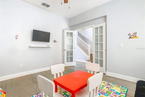 House in Davenport, Florida 6 bedrooms, 257.43 sq.m. № 1916444 - photo 6