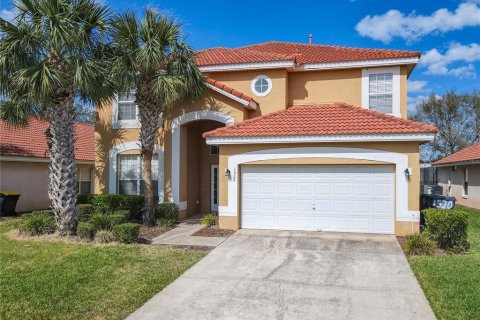 House in Davenport, Florida 6 bedrooms, 257.43 sq.m. № 1916444 - photo 1