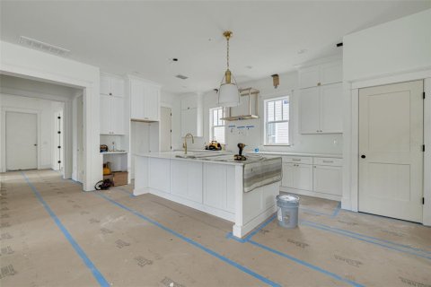 Casa en venta en Saint Petersburg, Florida, 4 dormitorios, 255.76 m2 № 1778751 - foto 8