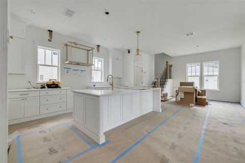 Casa en venta en Saint Petersburg, Florida, 4 dormitorios, 255.76 m2 № 1778751 - foto 7