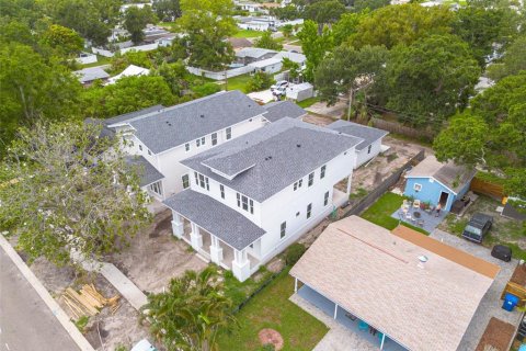 Casa en venta en Saint Petersburg, Florida, 4 dormitorios, 255.76 m2 № 1778751 - foto 6