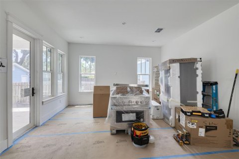 Casa en venta en Saint Petersburg, Florida, 4 dormitorios, 255.76 m2 № 1778751 - foto 10