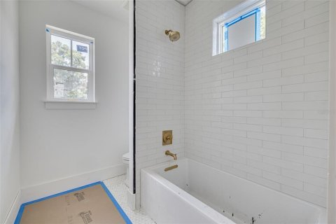 Casa en venta en Saint Petersburg, Florida, 4 dormitorios, 255.76 m2 № 1778751 - foto 20