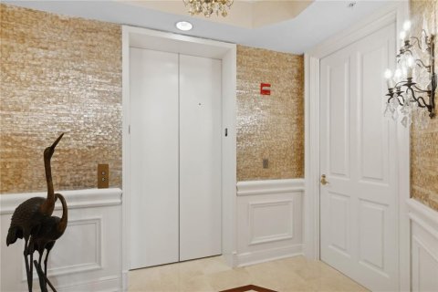 Condominio en venta en Sarasota, Florida, 3 dormitorios, 348.48 m2 № 1532515 - foto 2