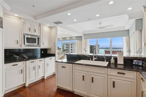 Condominio en venta en Sarasota, Florida, 3 dormitorios, 348.48 m2 № 1532515 - foto 16