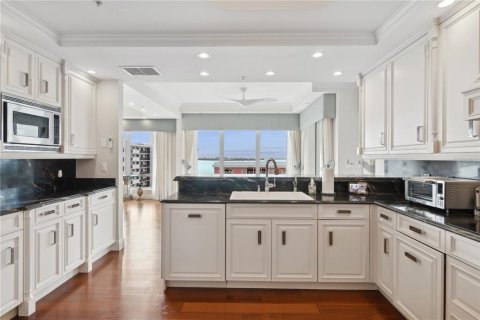 Condominio en venta en Sarasota, Florida, 3 dormitorios, 348.48 m2 № 1532515 - foto 17