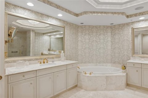Condominio en venta en Sarasota, Florida, 3 dormitorios, 348.48 m2 № 1532515 - foto 26