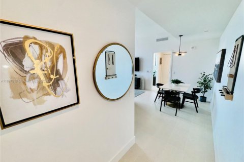 Condo in Miami, Florida, 2 bedrooms № 1953300 - photo 7