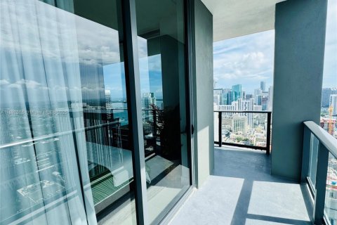 Condo in Miami, Florida, 2 bedrooms № 1953300 - photo 23