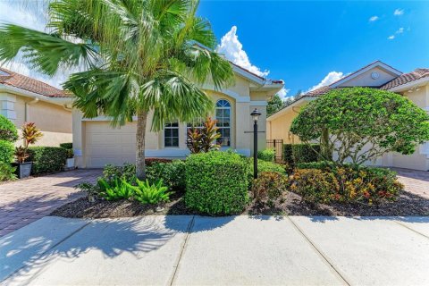 Casa en Sarasota, Florida 2 dormitorios, 136.01 m2 № 2351473