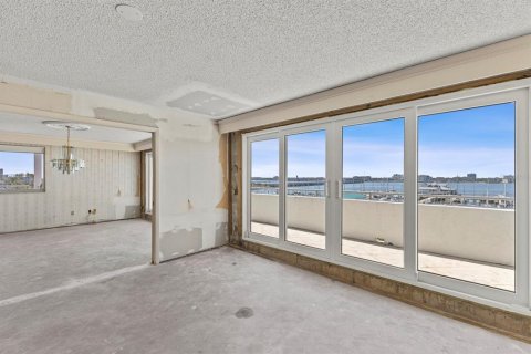 Condo in Palmetto, Florida, 3 bedrooms  № 1648686 - photo 13