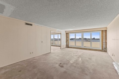 Condo in Palmetto, Florida, 3 bedrooms  № 1648686 - photo 11