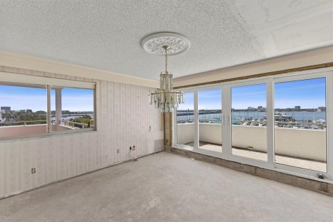 Condo in Palmetto, Florida, 3 bedrooms  № 1648686 - photo 19