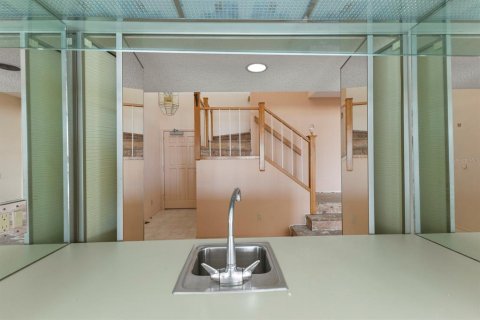 Condo in Palmetto, Florida, 3 bedrooms  № 1648686 - photo 8