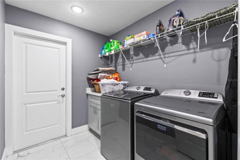 Casa en venta en Orlando, Florida, 4 dormitorios, 209.59 m2 № 2149960 - foto 11