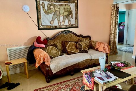 Купить виллу или дом в Корал-Спрингс, Флорида 4 спальни, 178.65м2, № 1988973 - фото 5