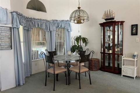 House in Leesburg, Florida 2 bedrooms, 131.27 sq.m. № 749204 - photo 3